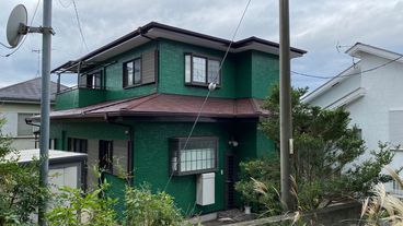 東南側より建物外観
