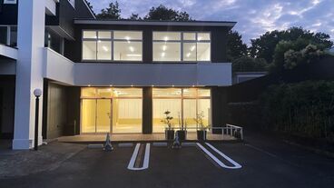 伊豆高原｜桜並木通り沿い貸し事務所　さくら和光S２