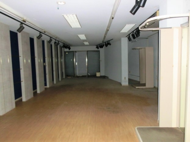 店舗内2